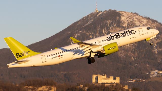 YL-AAP::airBaltic